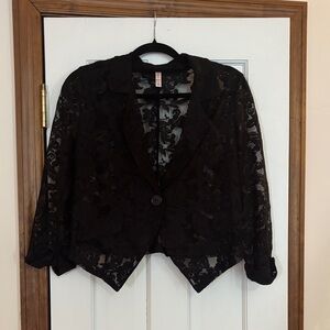 Black Lace Women's Cropped Jacket